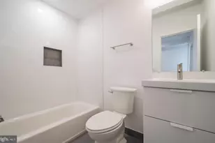 727 N 39th St, Philadelphia, PA 19104 - Photo 37