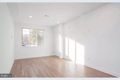 727 N 39th Street, Philadelphia, PA 19104 - Photo 11