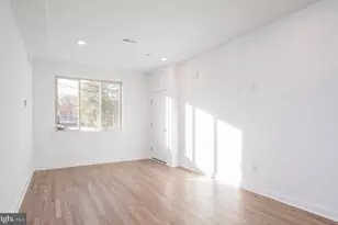 727 N 39th St, Philadelphia, PA 19104 - Photo 11