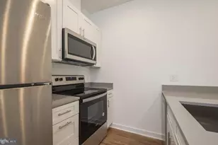 727 N 39th St, Philadelphia, PA 19104 - Photo 43