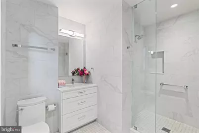 1901 Walnut Street #20E, Philadelphia, PA 19103 - Photo 15