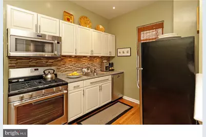 2306 Spruce Street #100, Philadelphia, PA 19103 - Photo 19