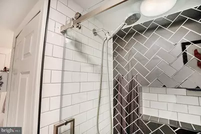 301 Race Street #411, Philadelphia, PA 19106 - Photo 17