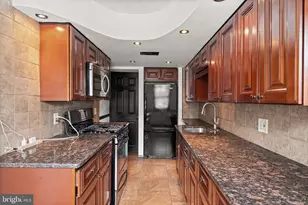 2426 S Rosella St, Philadelphia, PA 19153 - Photo 9