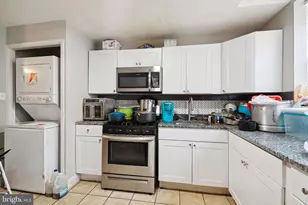 1834 W Rockland St, Philadelphia, PA 19141 - Photo 9