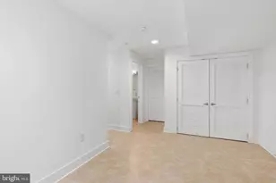 884 N Lawrence St, Philadelphia, PA 19123 - Photo 17