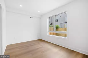 1947 N Marshall St, Philadelphia, PA 19122 - Photo 9