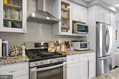 2610 Catharine Street, Philadelphia, PA 19146 - Photo 11