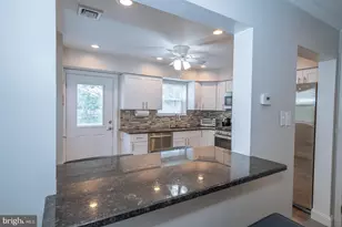 1715 Ridge Ave, Philadelphia, PA 19130 - Photo 9