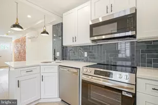 2436 Tulip St, Philadelphia, PA 19125 - Photo 11