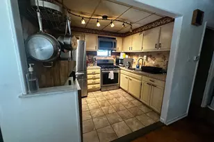 7400 Sandpiper Pl, Philadelphia, PA 19153 - Photo 5