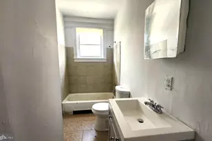 6136 W Oxford St, Philadelphia, PA 19151 - Photo 5