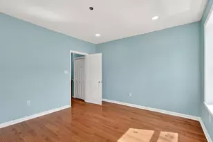 2051 S Dorrance St, Philadelphia, PA 19145 - Photo 17