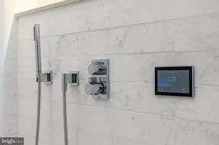 2108 Walnut St, Philadelphia, PA 19103 - Photo 21