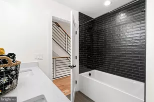 2623 Reed St, Philadelphia, PA 19146 - Photo 17