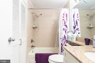 242941 Locust St, Philadelphia, PA 19103 - Photo 11