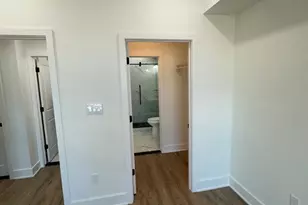 2331 E York St, Philadelphia, PA 19125 - Photo 11