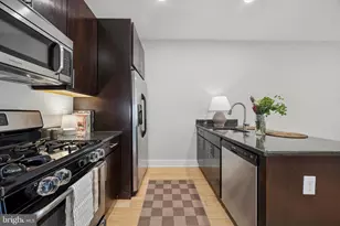 1639 Francis St, Philadelphia, PA 19130 - Photo 9