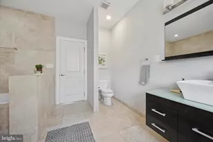 1639 Francis St, Philadelphia, PA 19130 - Photo 17