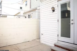 345 Fitzgerald St, Philadelphia, PA 19148 - Photo 17