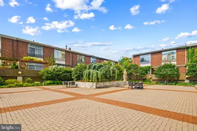 604 S Washington Square #1111, Philadelphia, PA 19106 - Photo 21