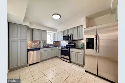 1136 Mount Vernon Street, Philadelphia, PA 19123 - Photo 7