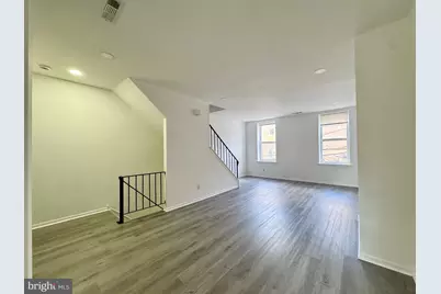 1136 Mount Vernon Street, Philadelphia, PA 19123 - Photo 3