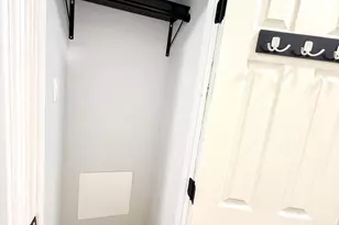 2421 N Leithgow St, Philadelphia, PA 19133 - Photo 13