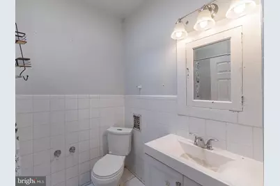 242 W Berkley, Philadelphia, PA 19144 - Photo 17