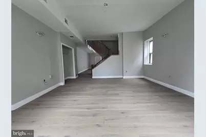 828 S 49th Street, Philadelphia, PA 19143 - Photo 9