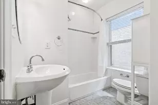 1538 Christian St, Philadelphia, PA 19146 - Photo 13