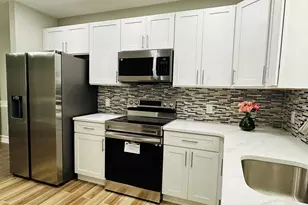 6637 N Bouvier St, Philadelphia, PA 19126 - Photo 9