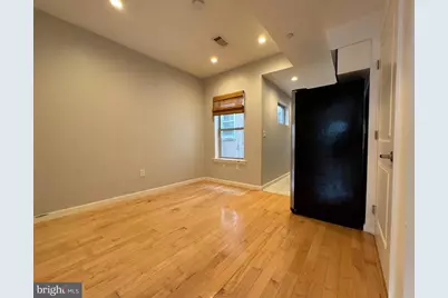 657 N 12th Street, Philadelphia, PA 19123 - Photo 5