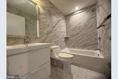 657 N 12th Street, Philadelphia, PA 19123 - Photo 9