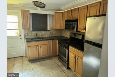 2542 S Sartain Street, Philadelphia, PA 19148 - Photo 5