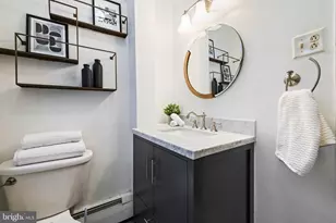 1238 Waverly St, Philadelphia, PA 19147 - Photo 9