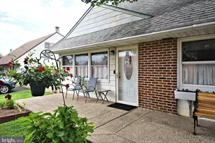 2830 Woodhaven Rd, Philadelphia, PA 19154 - Photo 3