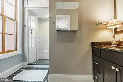 2049 Walnut Street #1R, Philadelphia, PA 19103 - Photo 17