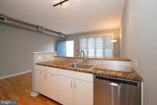 182 Gay St, Philadelphia, PA 19128 - Photo 9