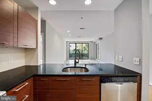 934 N 3rd St, Philadelphia, PA 19123 - Photo 3