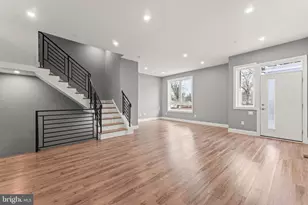 257 E Sharpnack St, Philadelphia, PA 19119 - Photo 5