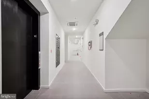 225 N 12th St, Philadelphia, PA 19107 - Photo 35