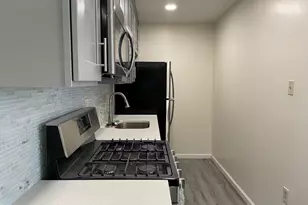 910 Arch St, Philadelphia, PA 19107 - Photo 1