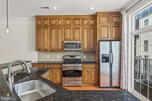 1011 S Dorrance St, Philadelphia, PA 19146 - Photo 11