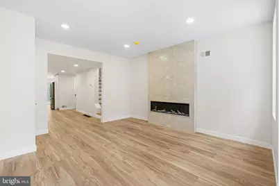 1124 E Dunton Street, Philadelphia, PA 19123 - Photo 3