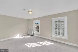 4413 Baker St, Philadelphia, PA 19127 - Photo 13