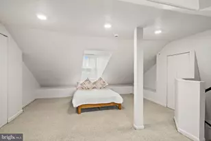 303 S 11th St, Philadelphia, PA 19107 - Photo 31