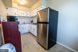 6019 N Warnock St, Philadelphia, PA 19141 - Photo 9