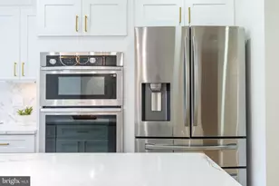 2510 Sepviva St, Philadelphia, PA 19125 - Photo 25