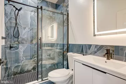 2318 E Hazzard Street, Philadelphia, PA 19125 - Photo 33